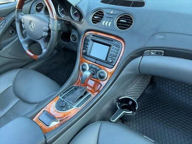2003 Mercedes-Benz R230 SL-Class - Image 27 of 31