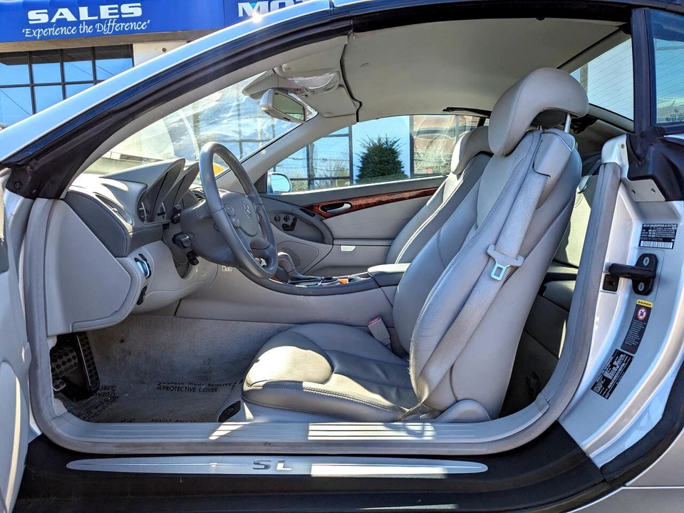 2003 Mercedes-Benz R230 SL-Class - Image 13 of 21