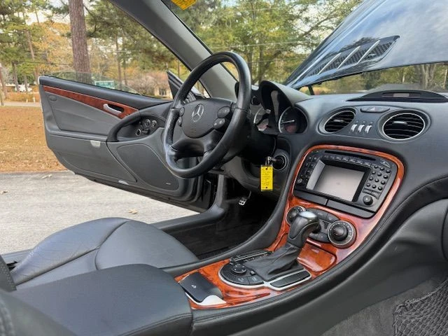 2003 Mercedes-Benz R230 SL-Class - Image 7 of 31