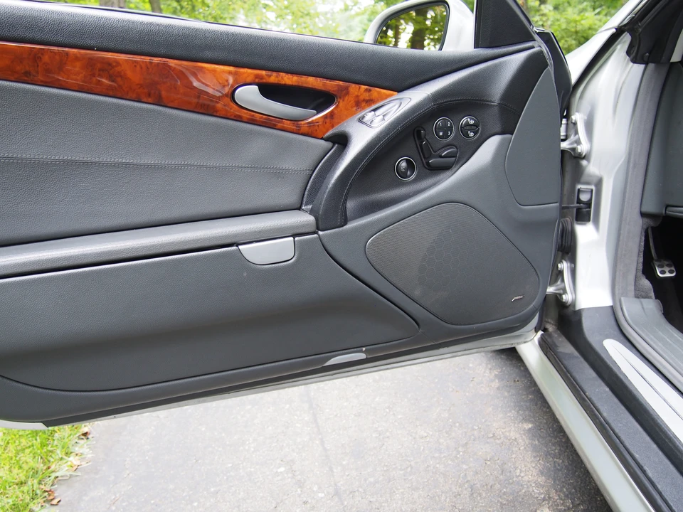 2003 Mercedes-Benz R230 SL-Class - Image 20 of 31