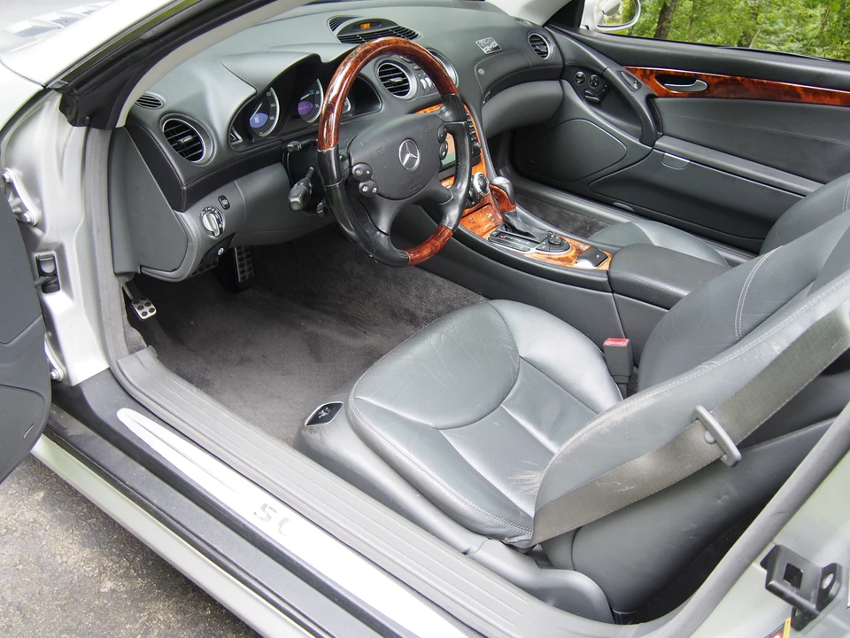 2003 Mercedes-Benz R230 SL-Class - Image 19 of 31