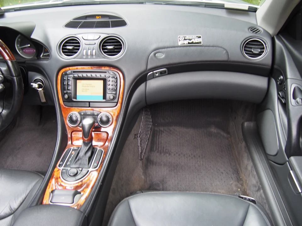 2003 Mercedes-Benz R230 SL-Class - Image 18 of 31