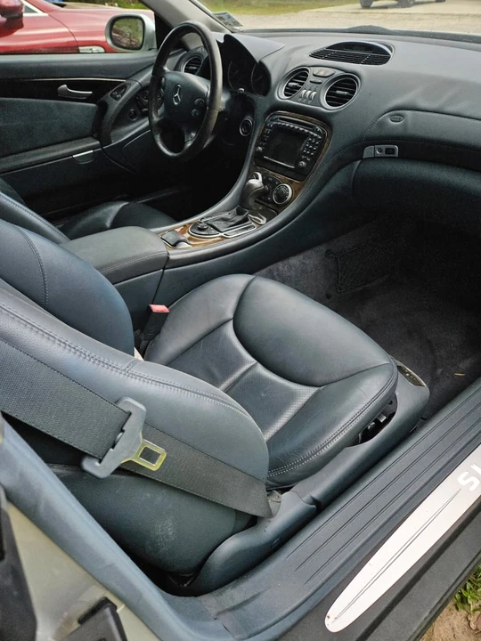 2003 Mercedes-Benz R230 SL-Class - Image 10 of 12