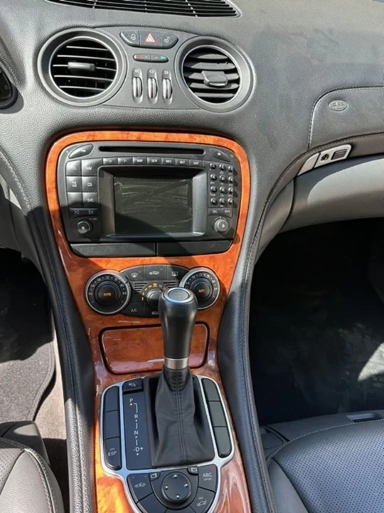 2003 Mercedes-Benz R230 SL-Class - Image 13 of 15