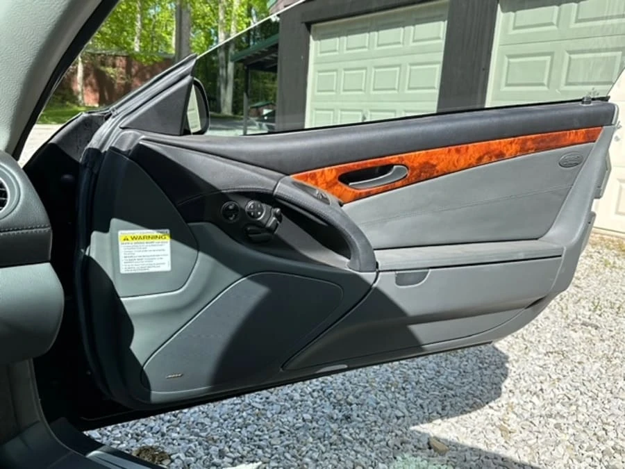2003 Mercedes-Benz R230 SL-Class - Image 11 of 15