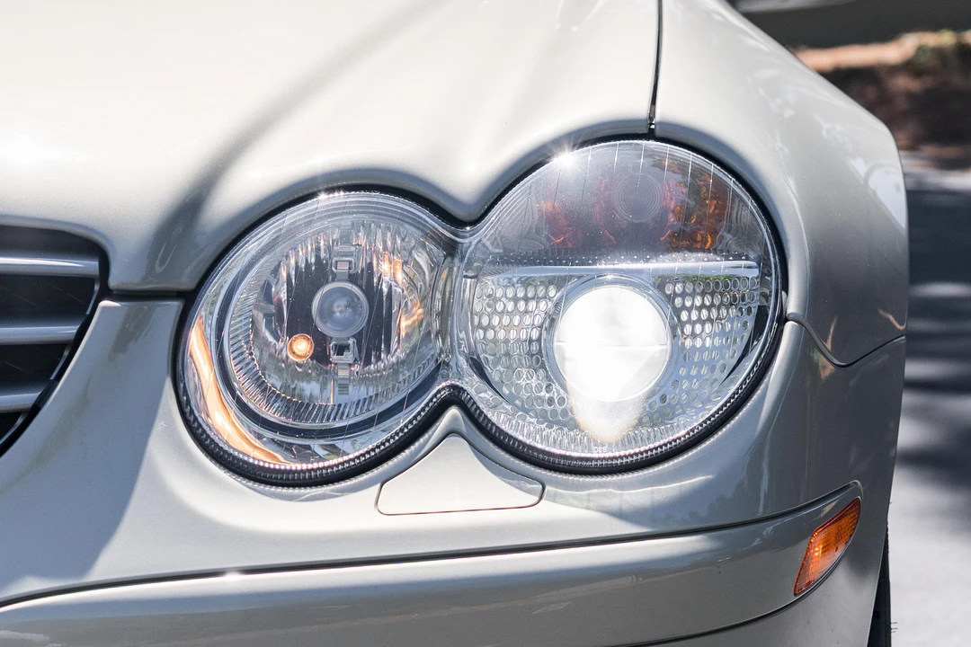 2003 Mercedes-Benz R230 SL-Class - Image 13 of 31