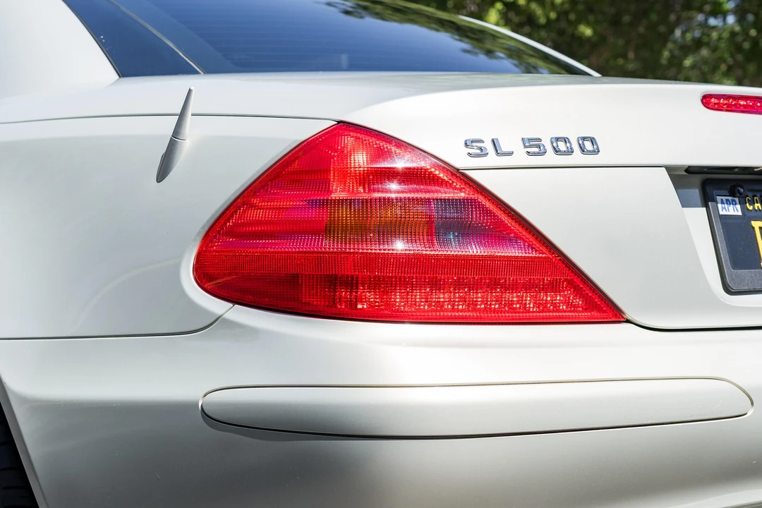 2003 Mercedes-Benz R230 SL-Class - Image 18 of 31