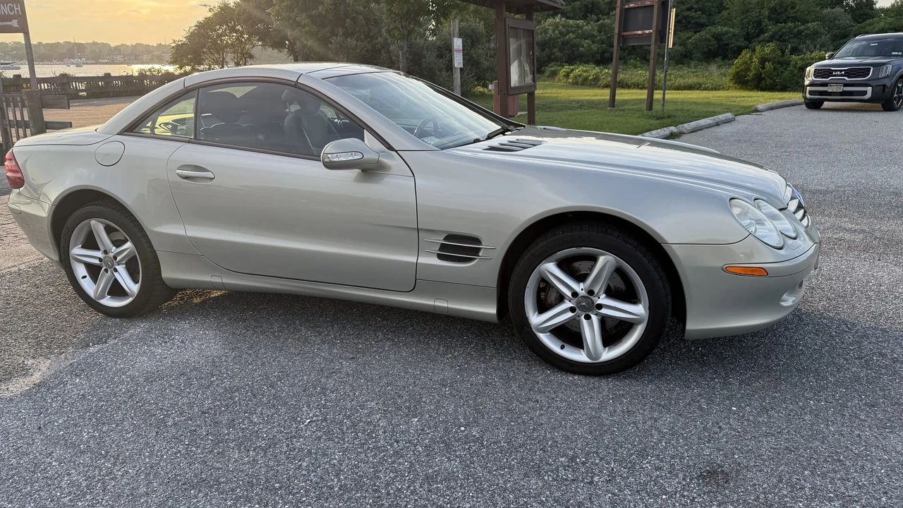 2003 Mercedes-Benz R230 SL-Class - Image 5 of 31