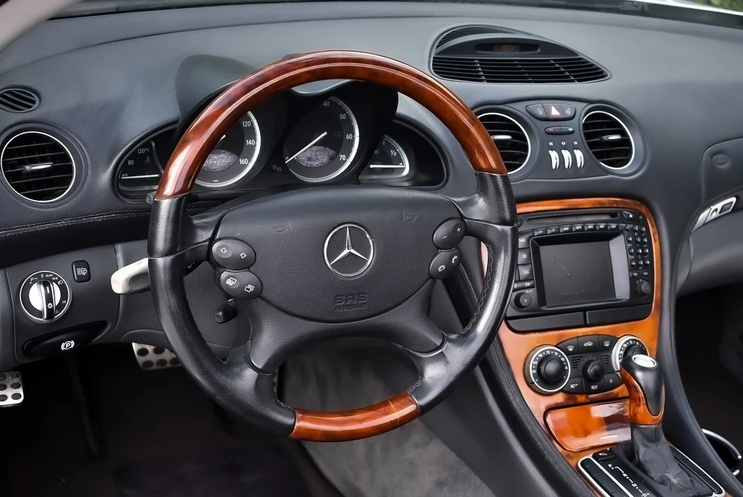 2026 Mercedes-Benz SL-Class - Image 26 of 30