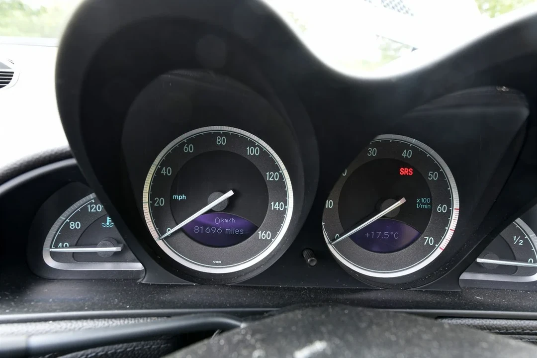 2003 Mercedes-Benz R230 SL-Class - Image 27 of 31