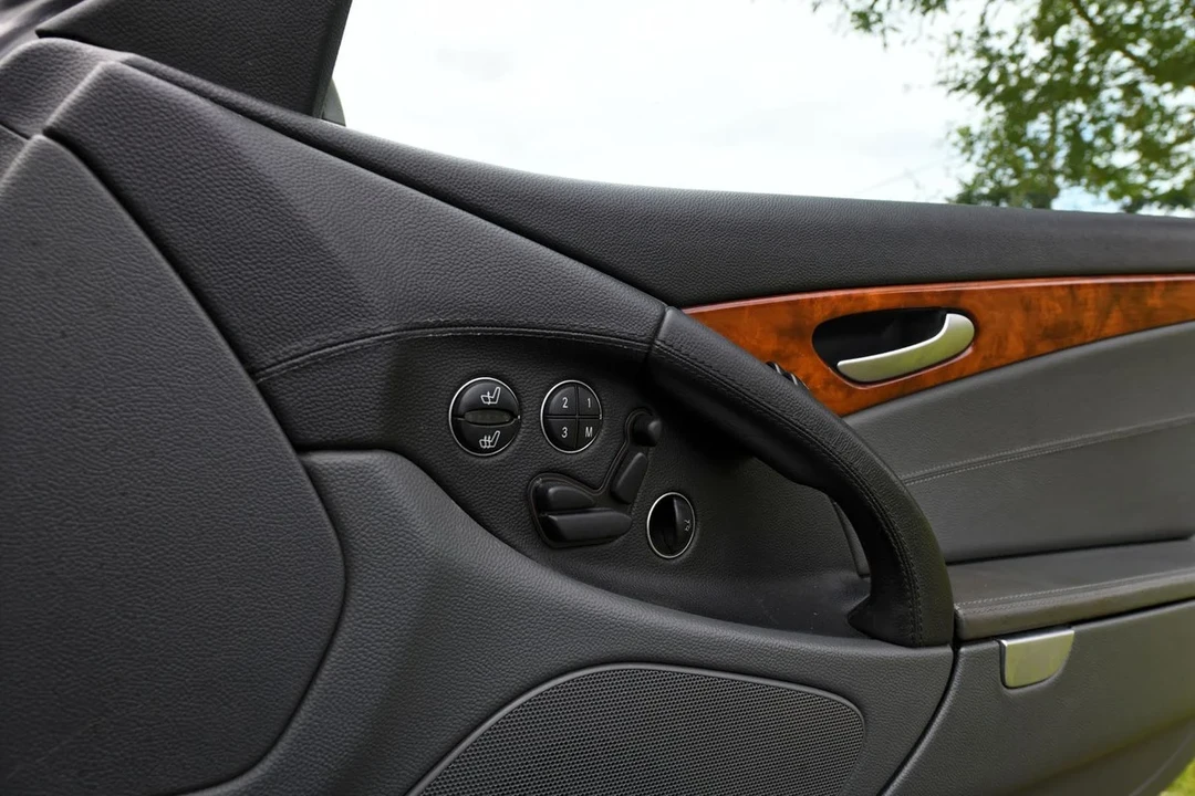 2003 Mercedes-Benz R230 SL-Class - Image 29 of 31