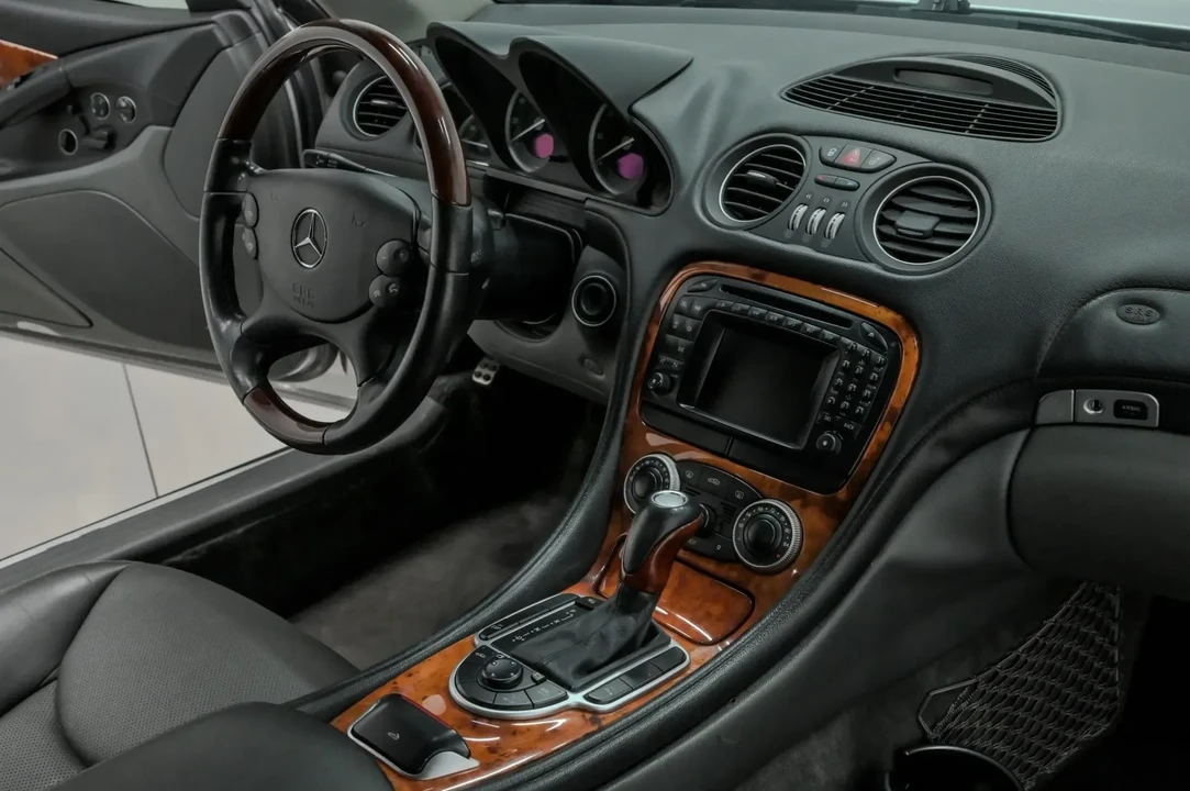 2003 Mercedes-Benz R230 SL-Class - Image 29 of 31