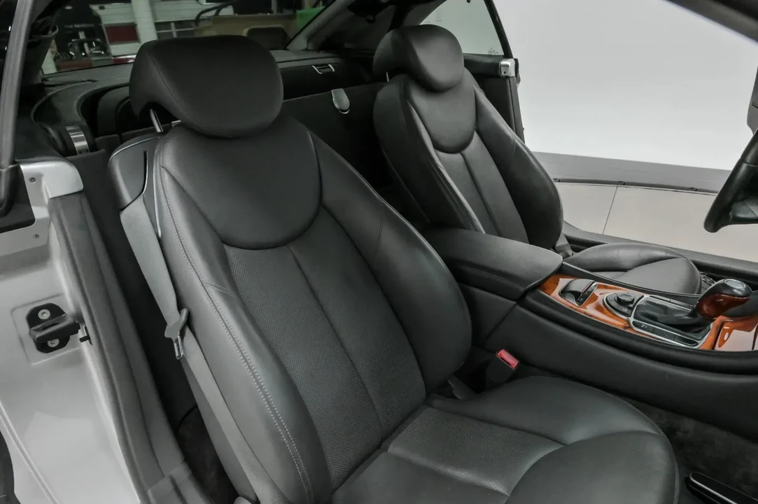 2003 Mercedes-Benz R230 SL-Class - Image 30 of 31