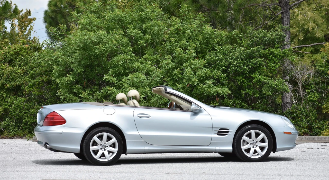 2003 Mercedes-Benz R230 SL-Class - Image 11 of 31