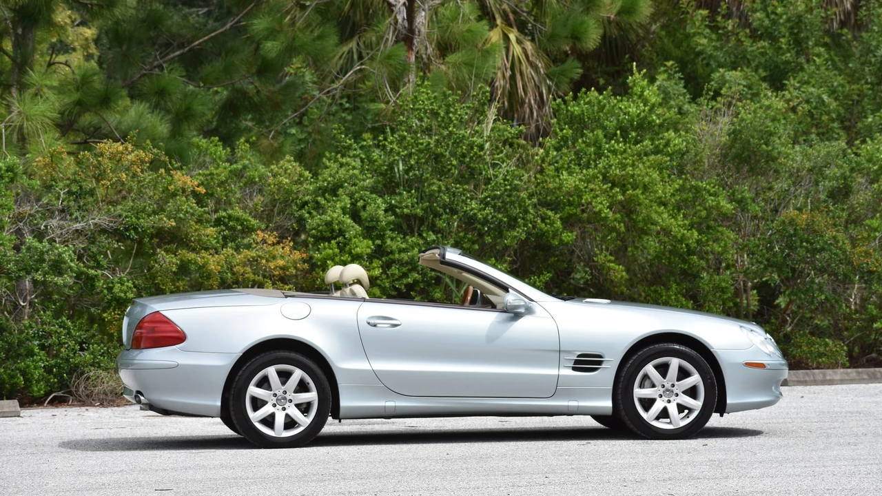 2003 Mercedes-Benz R230 SL-Class - Image 13 of 31