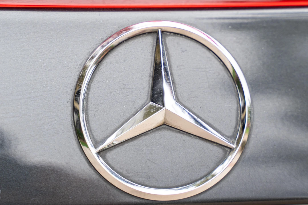 2003 Mercedes-Benz R230 SL-Class - Image 23 of 31