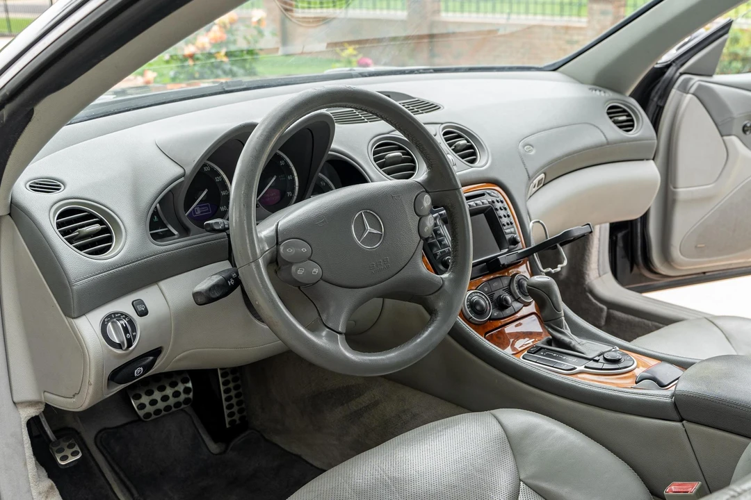 2003 Mercedes-Benz R230 SL-Class - Image 29 of 31