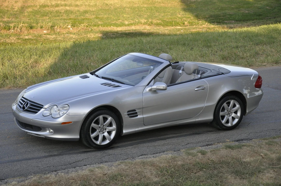 2003 Mercedes-Benz R230 SL-Class - Image 2 of 31