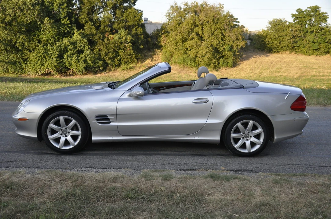 2003 Mercedes-Benz R230 SL-Class - Image 3 of 31