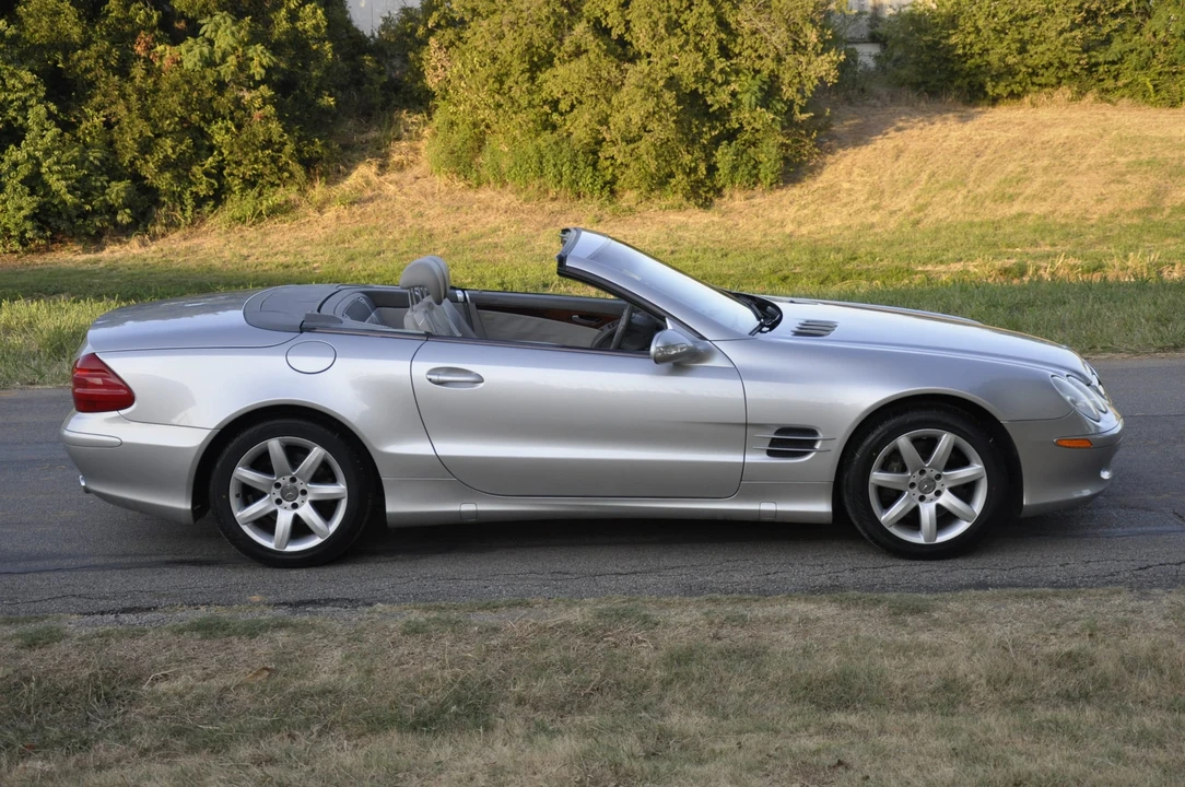2003 Mercedes-Benz R230 SL-Class - Image 7 of 31