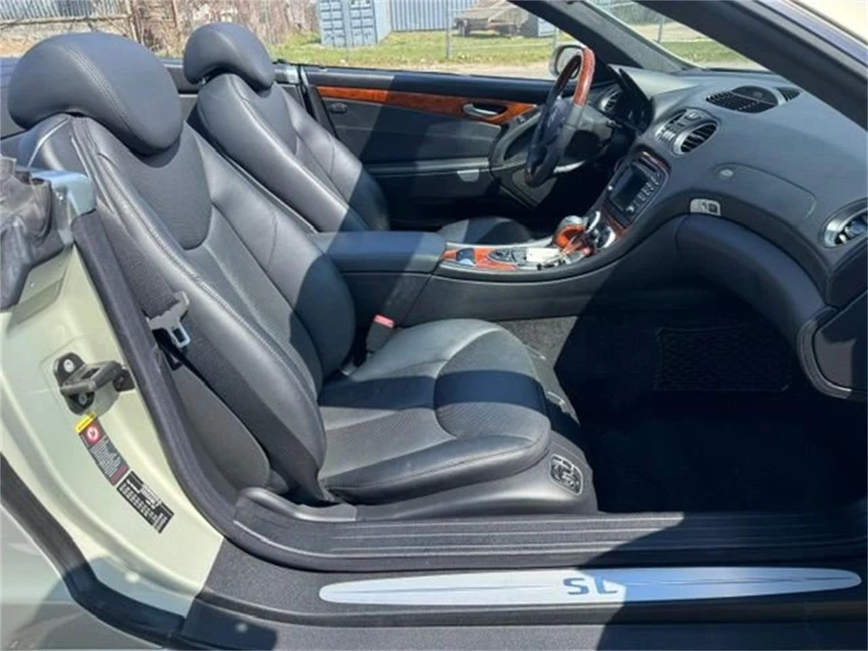 2003 Mercedes-Benz R230 SL-Class - Image 24 of 30