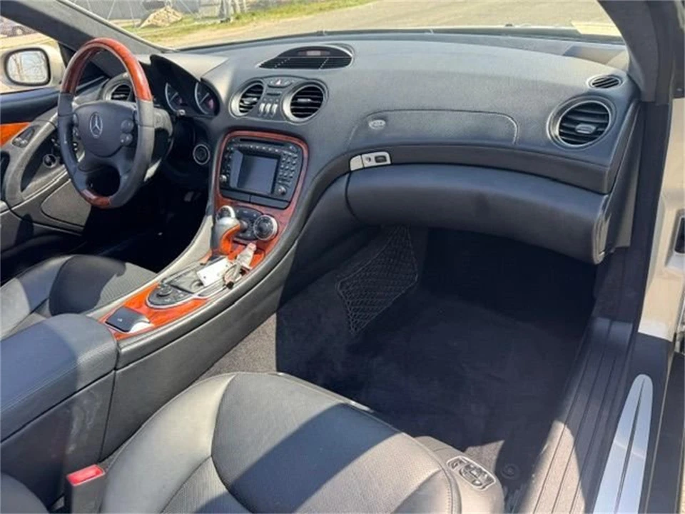 2003 Mercedes-Benz R230 SL-Class - Image 25 of 30