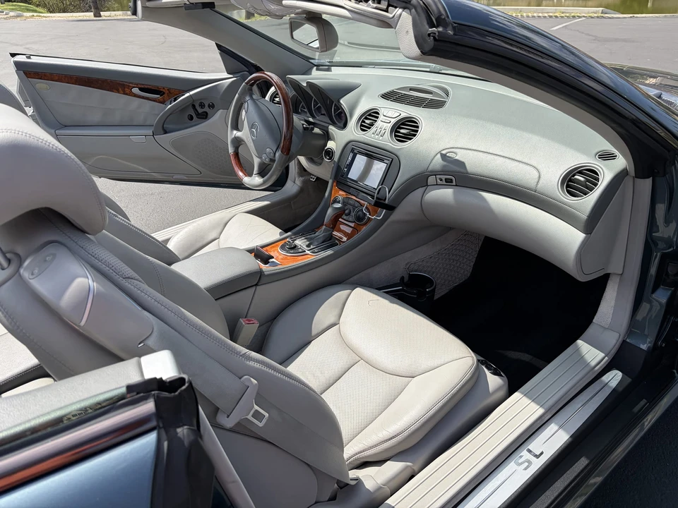 2003 Mercedes-Benz R230 SL-Class - Image 23 of 31