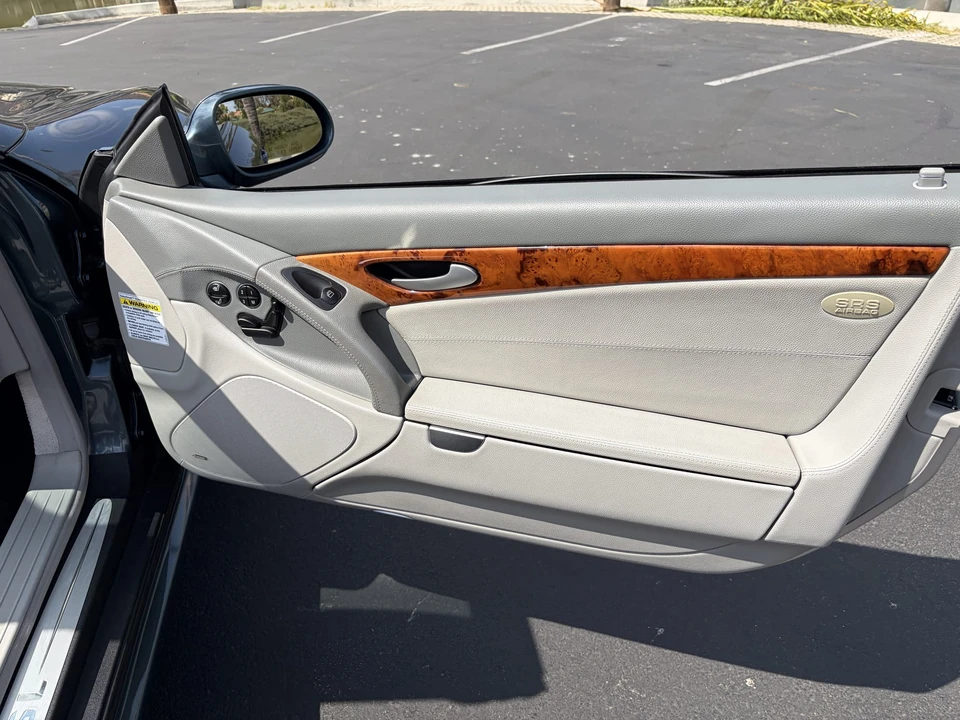 2003 Mercedes-Benz R230 SL-Class - Image 22 of 31