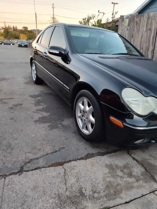 2003 Mercedes-Benz W203 C-Class - Image 2 of 10