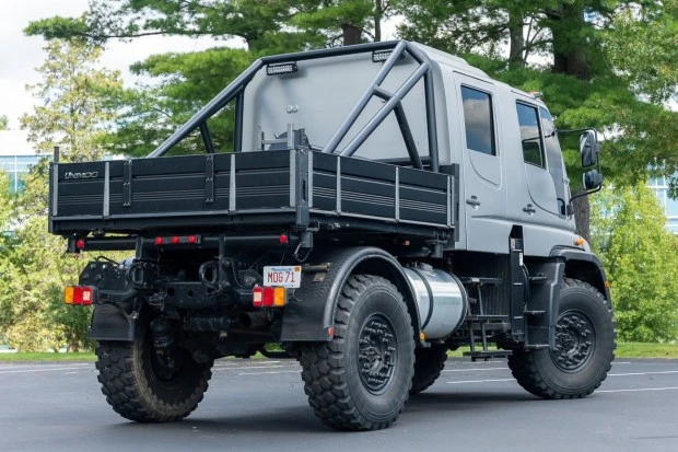 2003 Mercedes-Benz Unimog - Image 2 of 8
