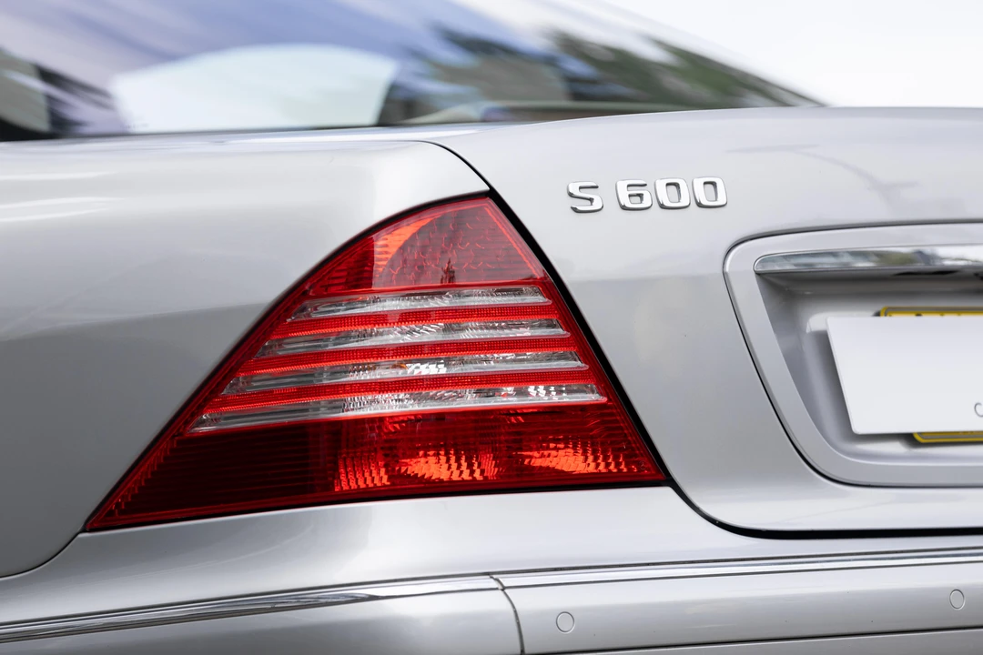 2003 Mercedes-Benz W220 S-Class - Image 26 of 31