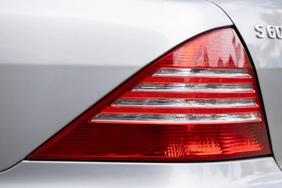 2003 Mercedes-Benz W220 S-Class - Image 28 of 31