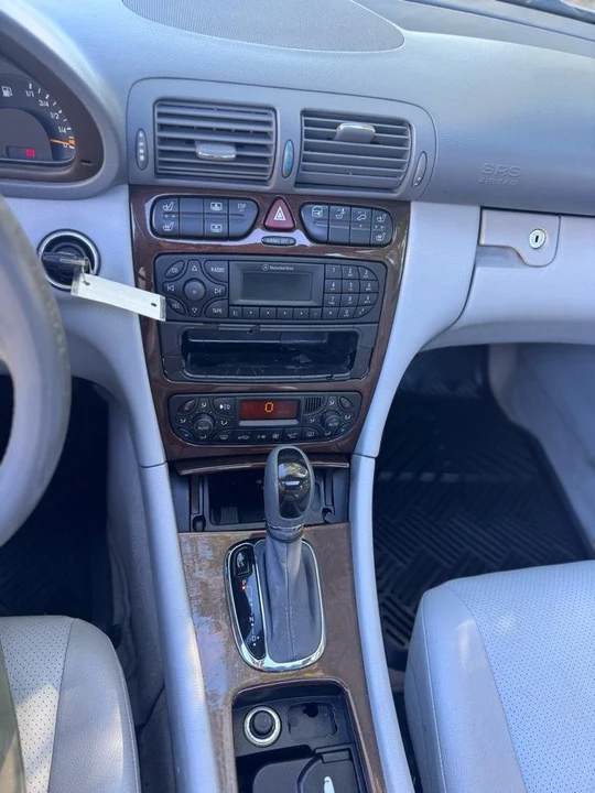 2003 Mercedes-Benz W203 C-Class - Image 15 of 19