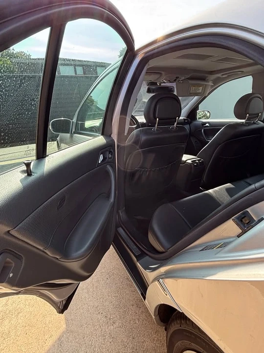2003 Mercedes-Benz W203 C-Class - Image 9 of 20