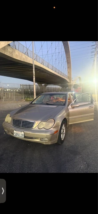 2003 Mercedes-Benz W203 C-Class - Image 2 of 15
