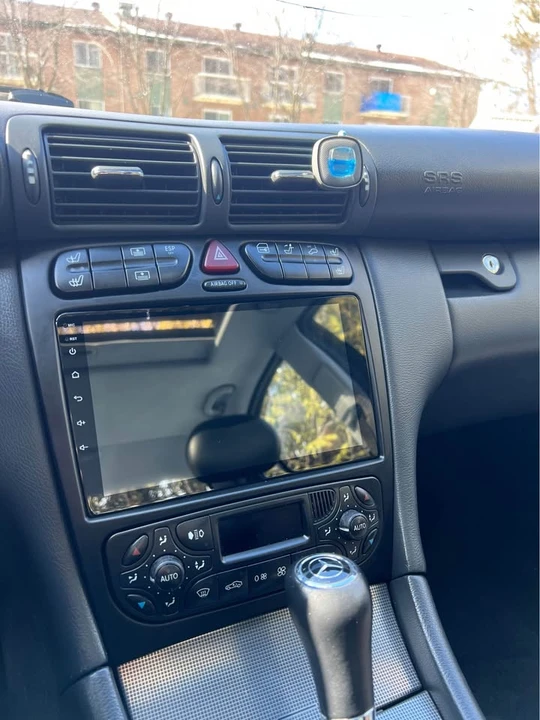 2003 Mercedes-Benz W203 C-Class - Image 12 of 14