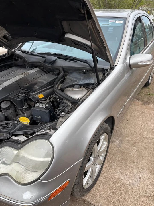 2003 Mercedes-Benz W203 C-Class - Image 16 of 19