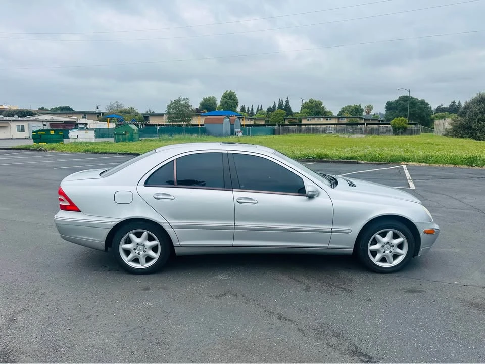 2003 Mercedes-Benz W203 C-Class - Image 2 of 6