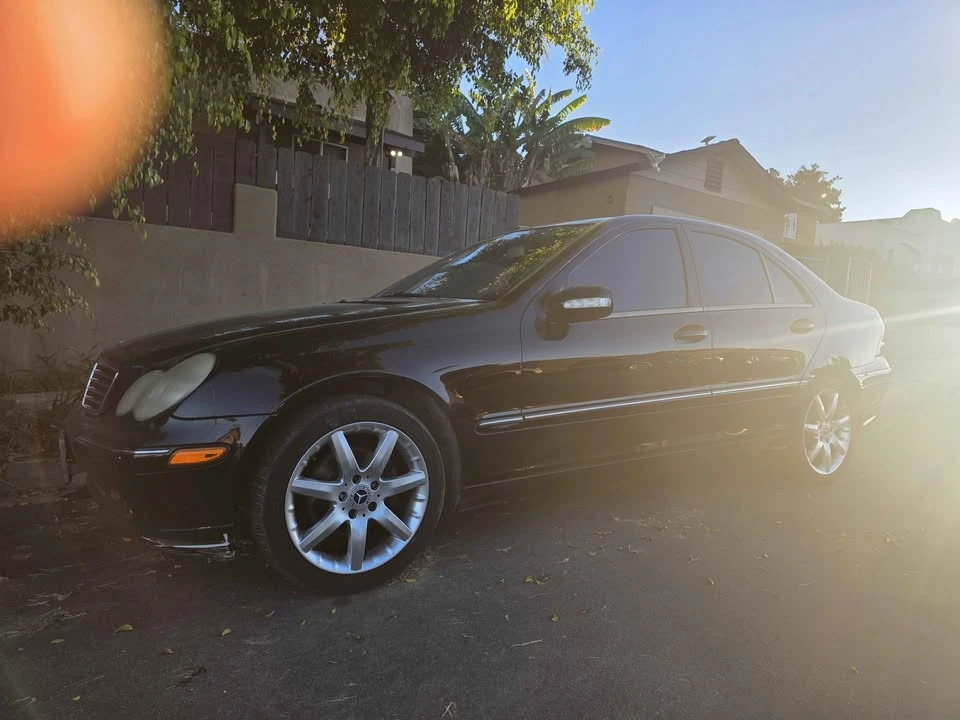 2003 Mercedes-Benz W203 C-Class - Image 2 of 9