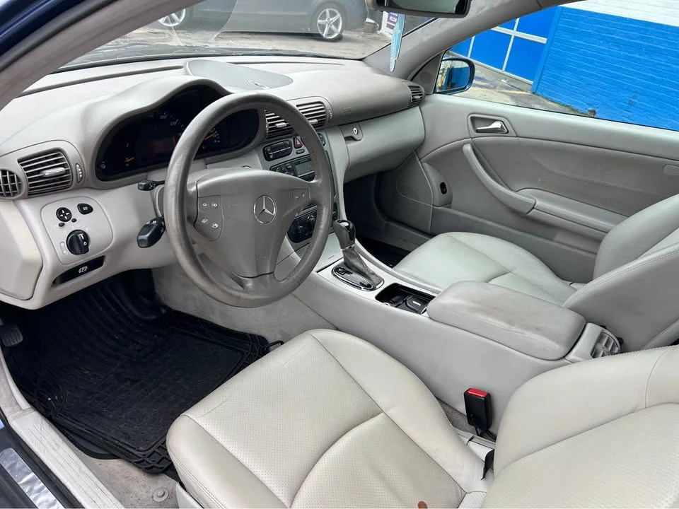 2003 Mercedes-Benz W203 C-Class - Image 14 of 17