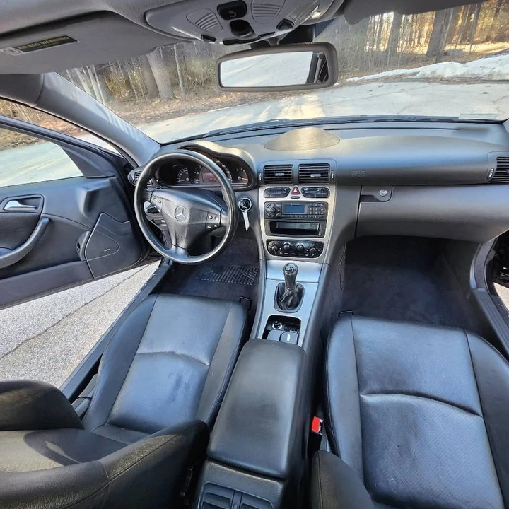 2003 Mercedes-Benz W203 C-Class - Image 11 of 17