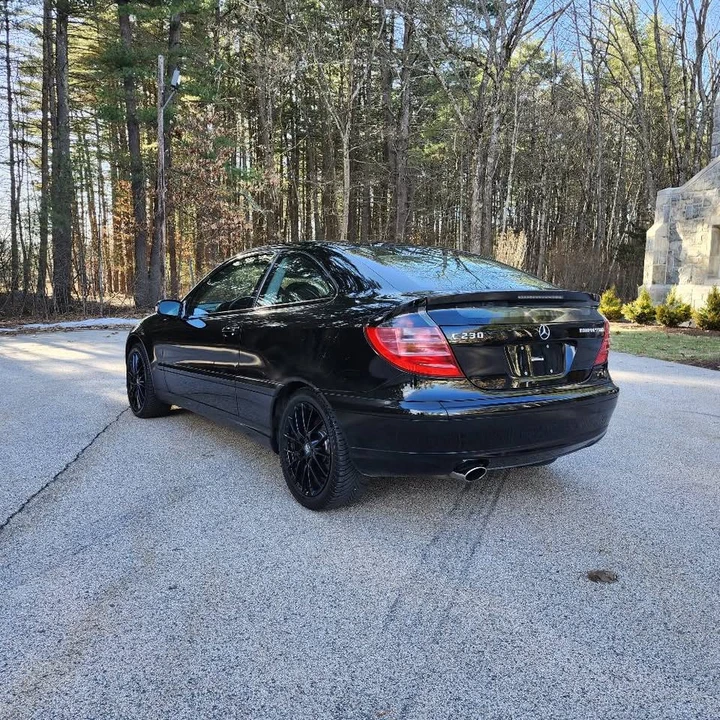 2003 Mercedes-Benz W203 C-Class - Image 2 of 17