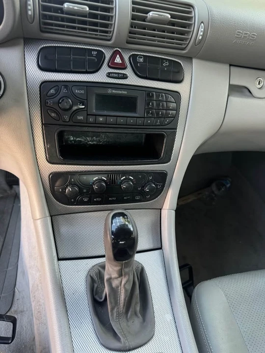 2003 Mercedes-Benz W203 C-Class - Image 13 of 14