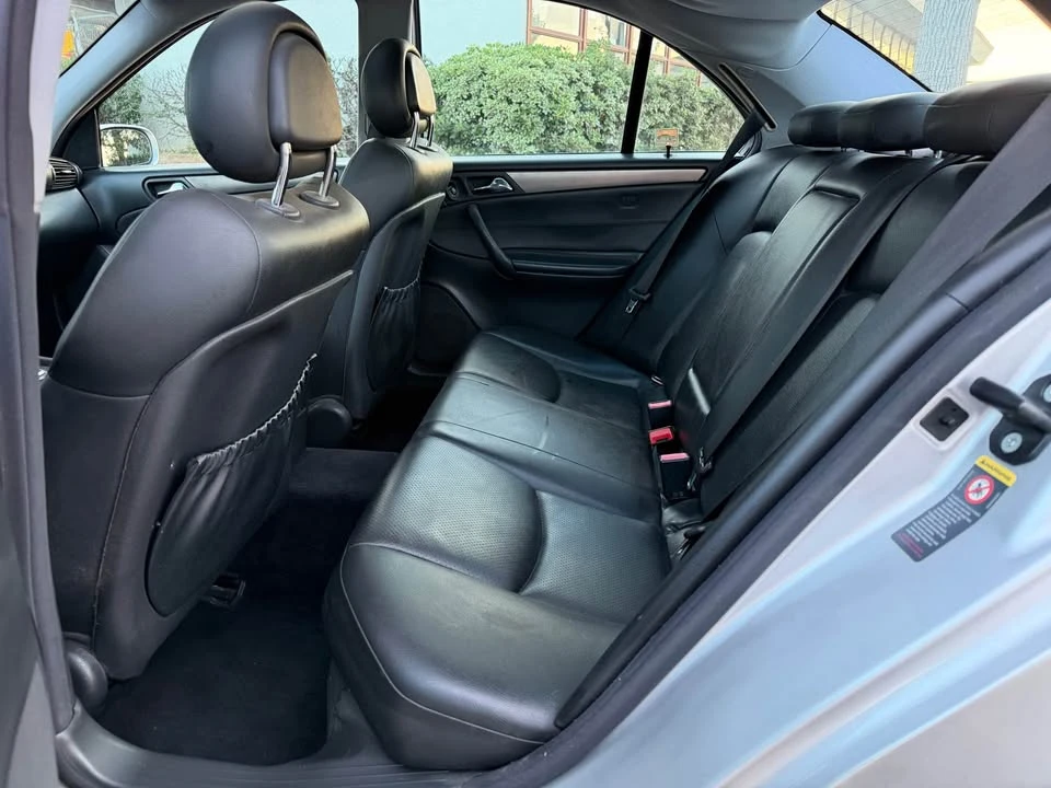 2003 Mercedes-Benz W203 C-Class - Image 11 of 20