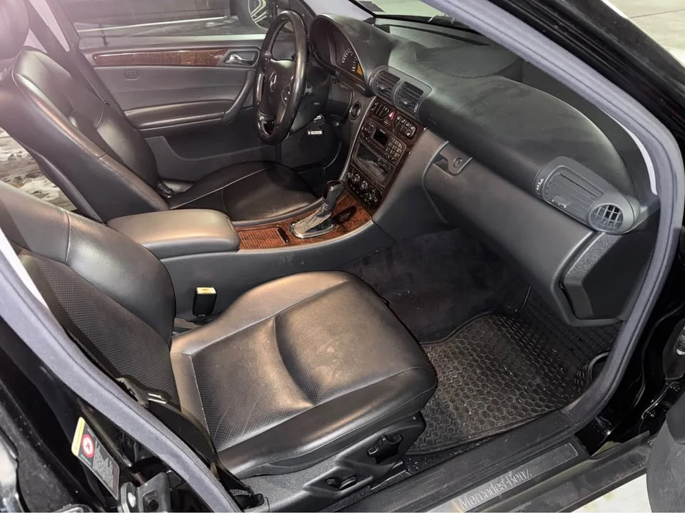 2003 Mercedes-Benz W203 C-Class - Image 7 of 10