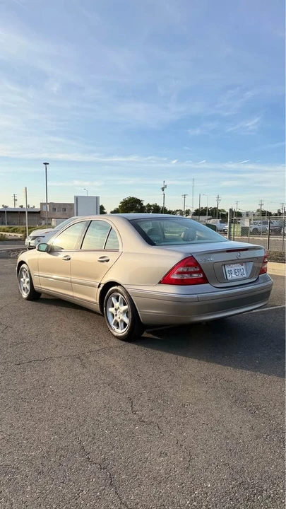 2003 Mercedes-Benz W203 C-Class - Image 2 of 11