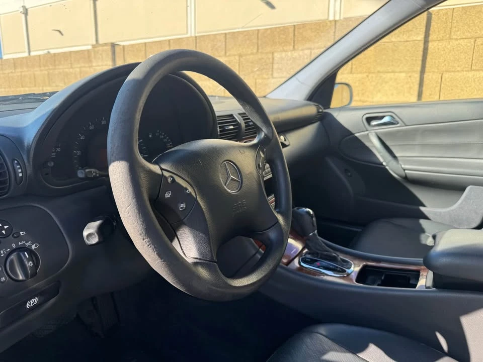 2003 Mercedes-Benz W203 C-Class - Image 2 of 19