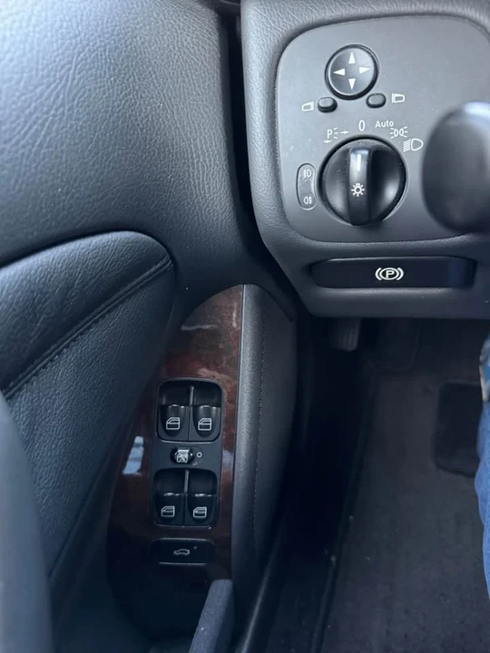 2003 Mercedes-Benz W203 C-Class - Image 18 of 20