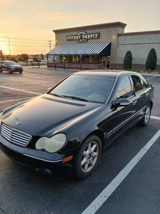 2003 Mercedes-Benz W203 C-Class - Image 2 of 12
