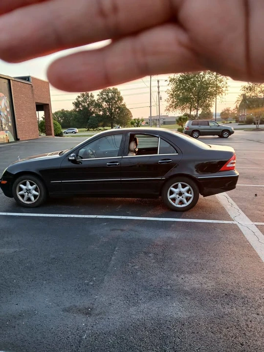 2003 Mercedes-Benz W203 C-Class - Image 3 of 12